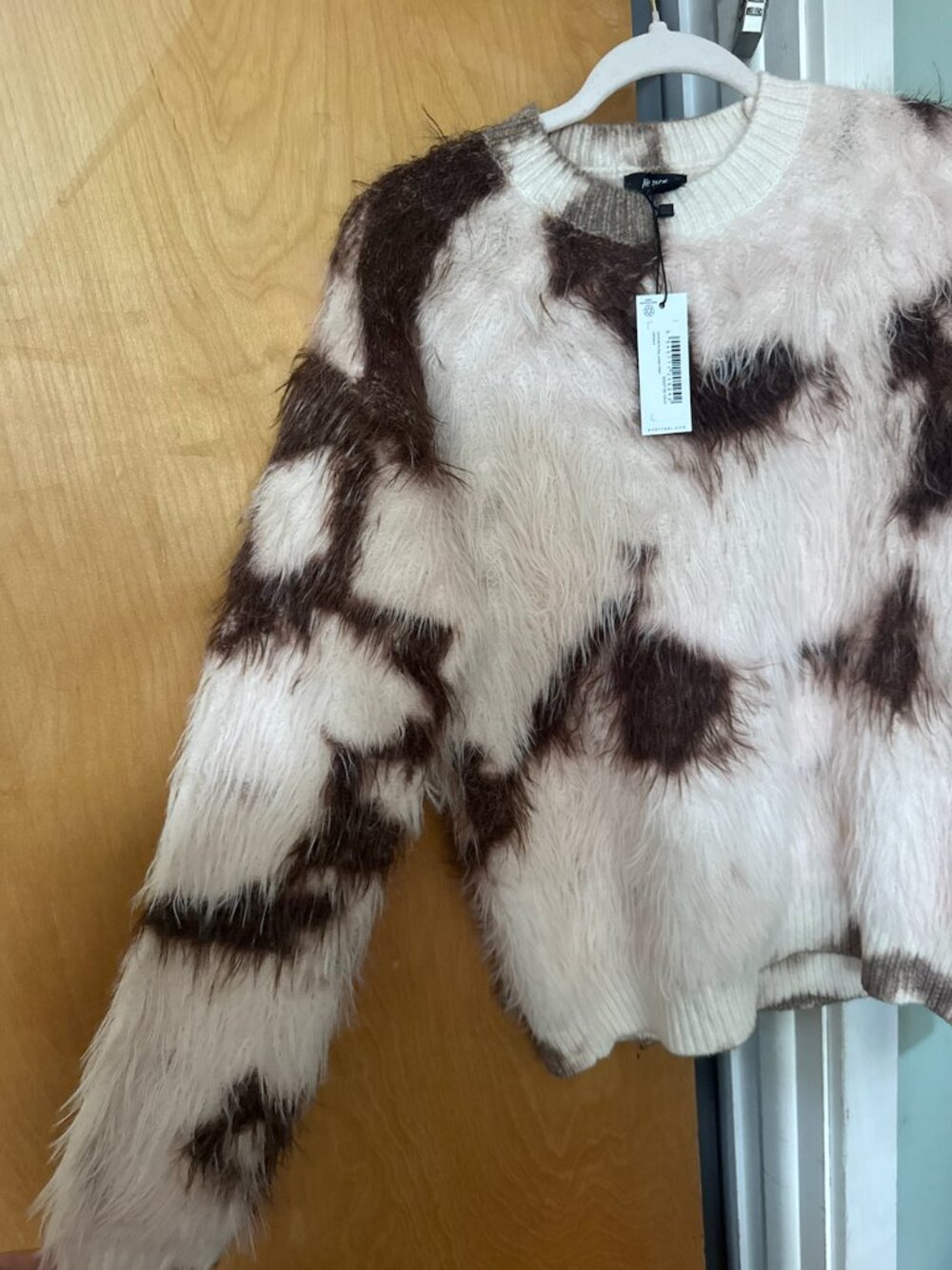 NWT Nasty Gal Fluffy Tie Dye Jumper Cream, Small - Picture 5 of 6